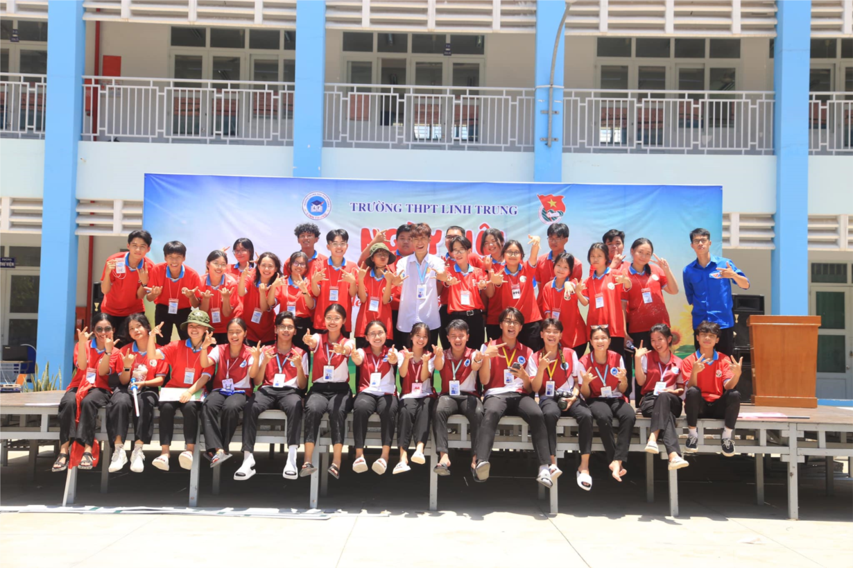 Ngay hoi HS K10 nam 2022-24.jpg